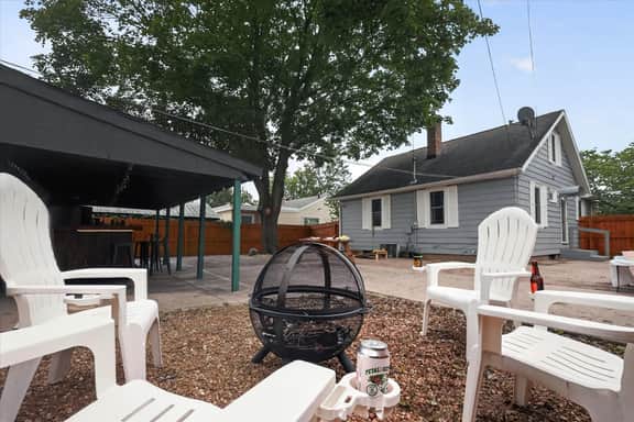 Campus to Cookout-Your Perfect Notre Dame Stay! - Image 2